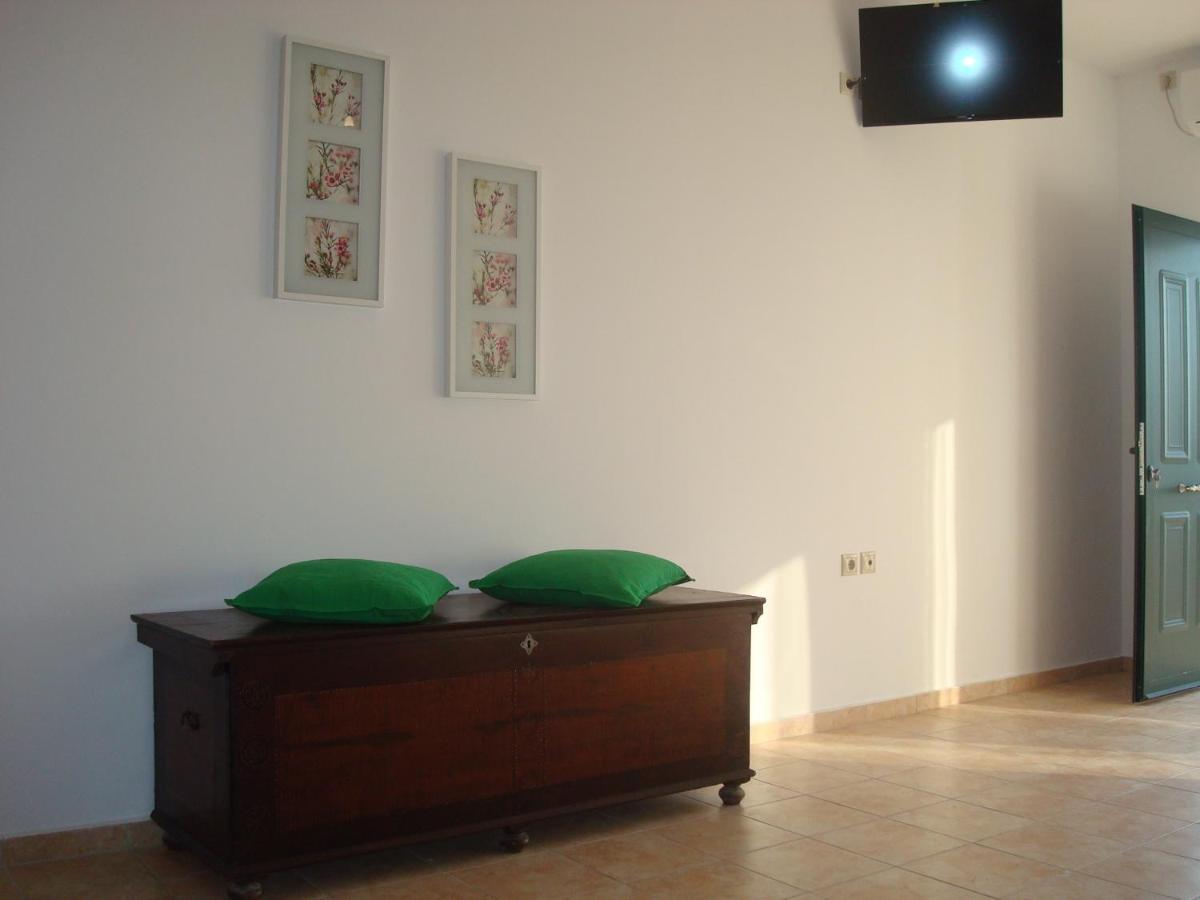 Merlot Village Rental Properties Karia  Exterior photo