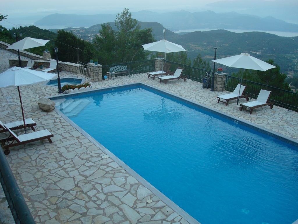 Merlot Village Rental Properties Karia  Exterior photo